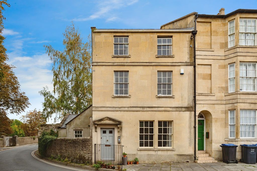 Additional image 15 of 3 bed semi-detached house for saleSt. Mary Street, Chippenham SN15