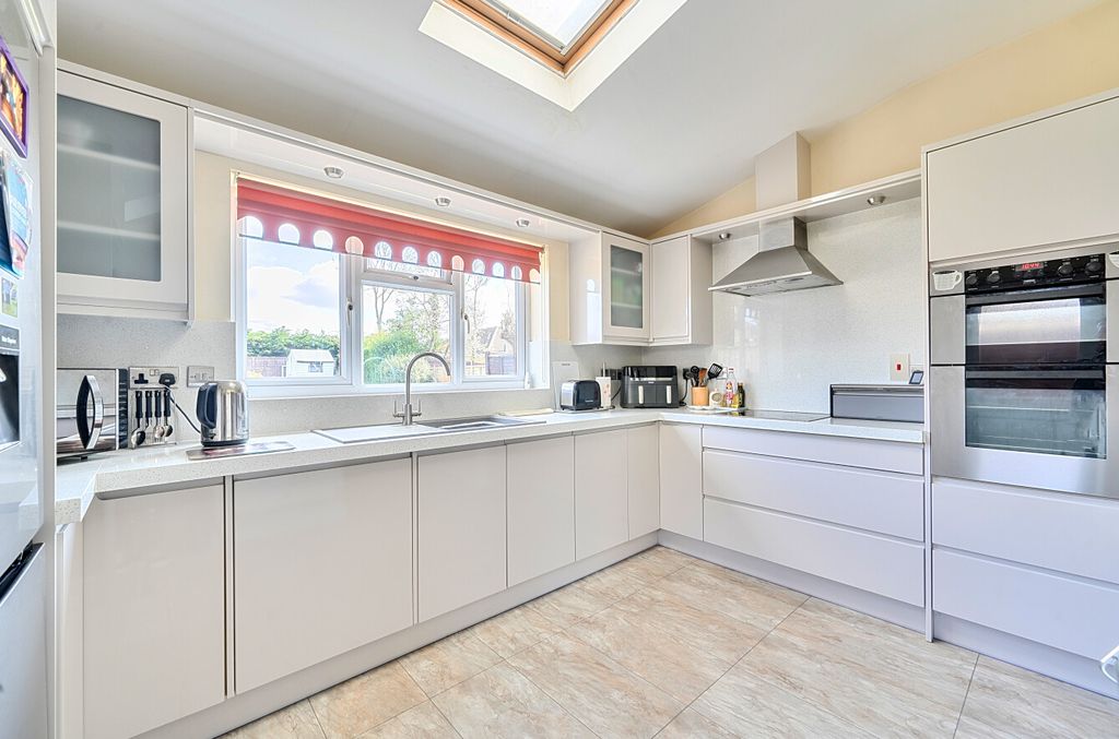 Additional image 2 of 3 bed detached house for saleNythe Road, Stratton St Margaret, Swindon SN3