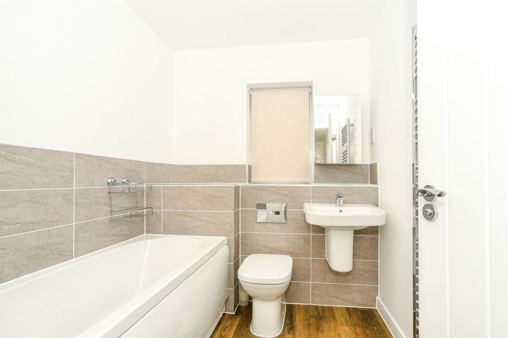 Additional image 14 of 4 bed detached house for saleMagdalene Close, South Marston, Swindon SN3