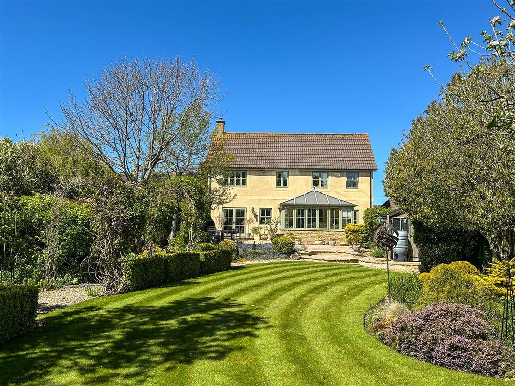 4 bed detached house for saleLea, Malmesbury SN16