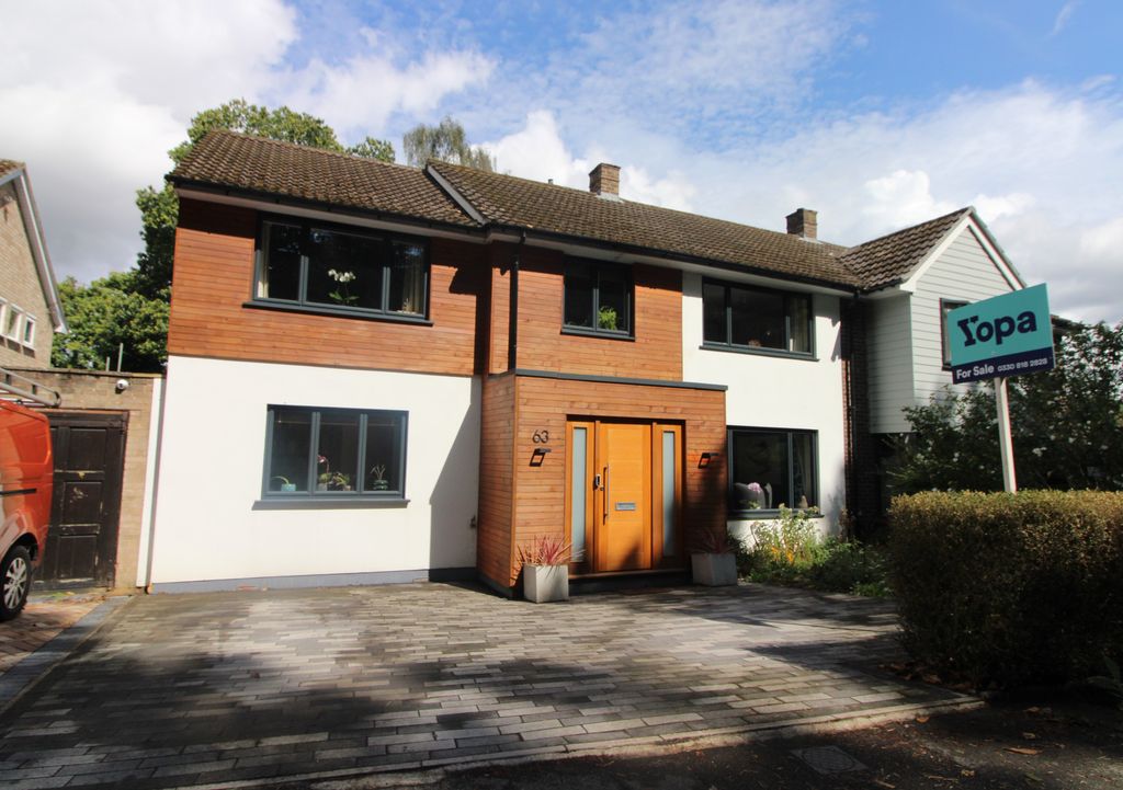 4 bed semi-detached house for saleLily Hill Road, Bracknell RG12