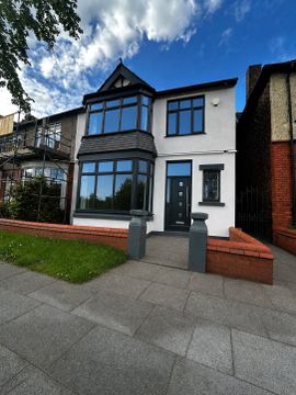 Menlove Avenue, Liverpool, Merseyside L18