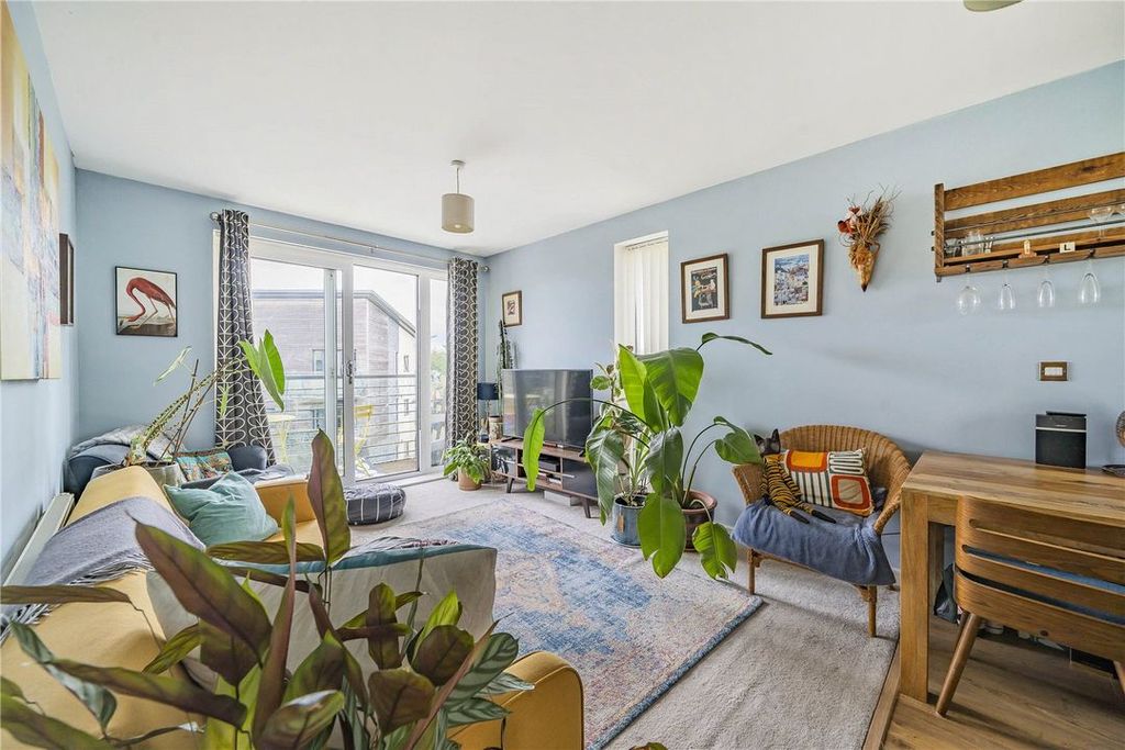 Additional image 2 of 2 bed flat for saleAllen Close, Marlborough Park, Swindon SN3