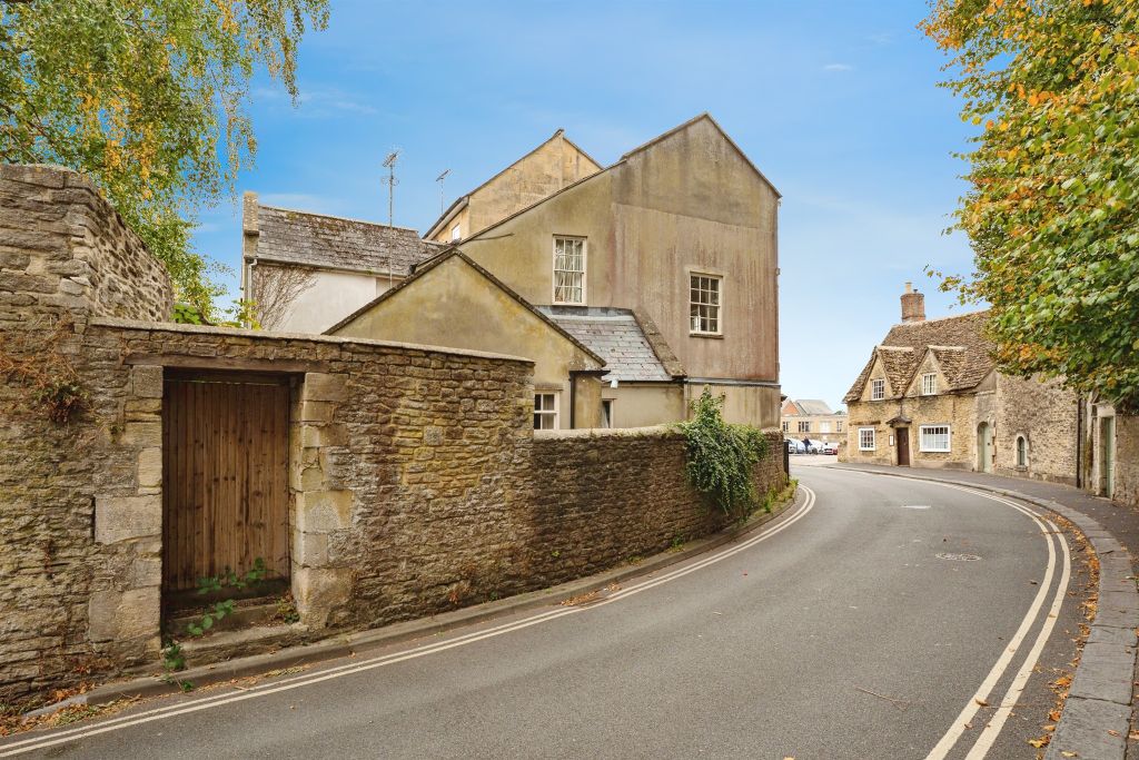 Additional image 16 of 3 bed semi-detached house for saleSt. Mary Street, Chippenham SN15
