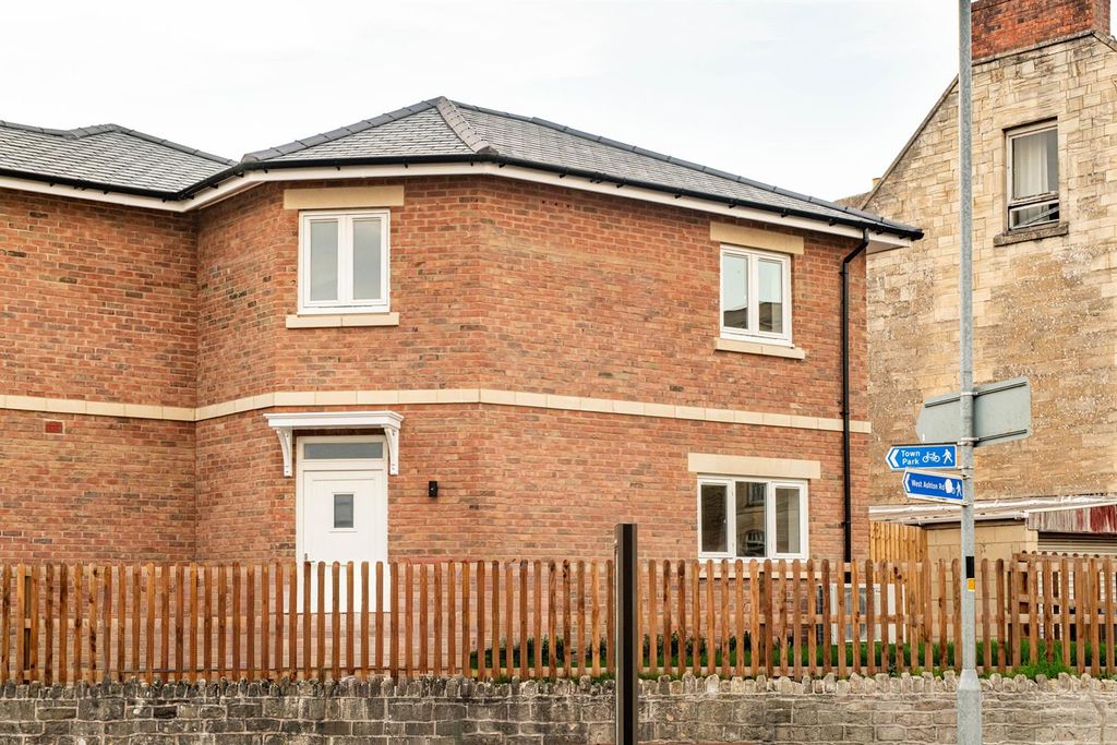 Additional image 2 of 2 bed semi-detached house for salePolebarn Road, Trowbridge BA14