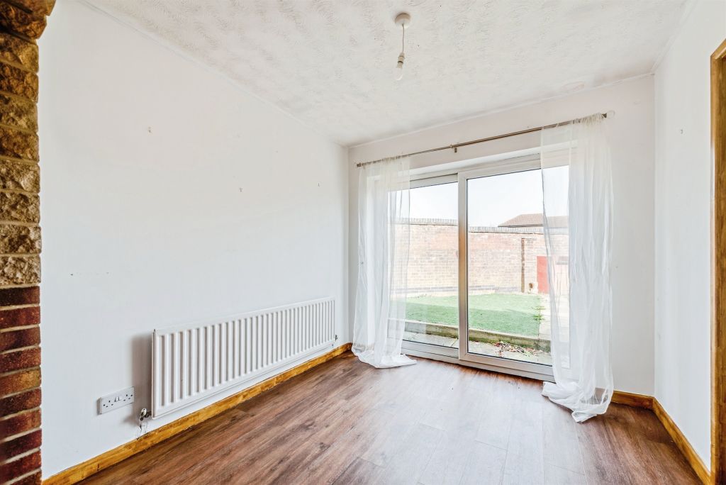 Additional image 6 of 4 bed semi-detached house for saleCastlefield Close, Eastleaze, Swindon SN5
