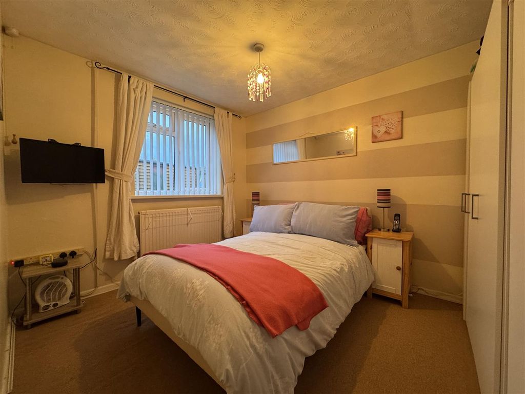 Additional image 10 of 3 bed detached bungalow for saleFairford Crescent, Upper Stratton, Swindon SN25