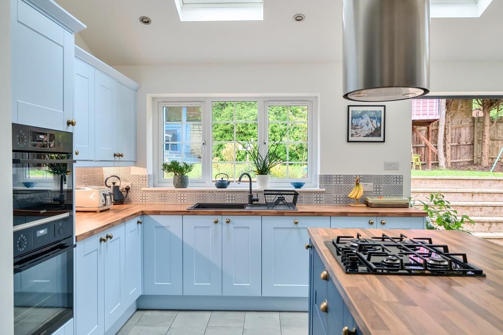 Additional image 10 of 6 bed detached house for saleFennel Close, Swindon SN2