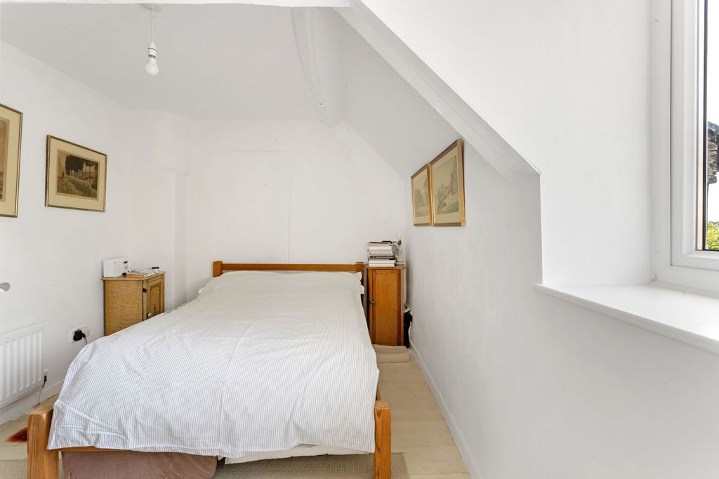Additional image 10 of 3 bed semi-detached house for saleSherston, Wiltshire SN16