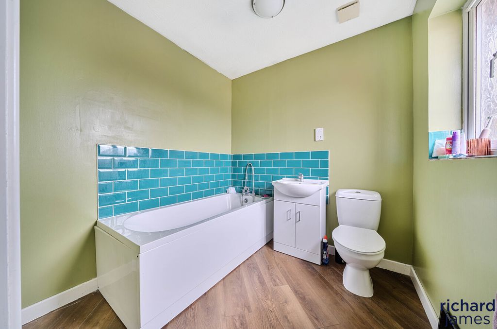 Additional image 9 of 2 bed flat for saleWoodhouse Road, Walcot, Swindon SN3