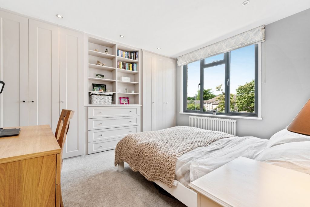 Additional image 11 of 4 bed detached house for saleThe Avenue, Ascot, Berkshire SL5