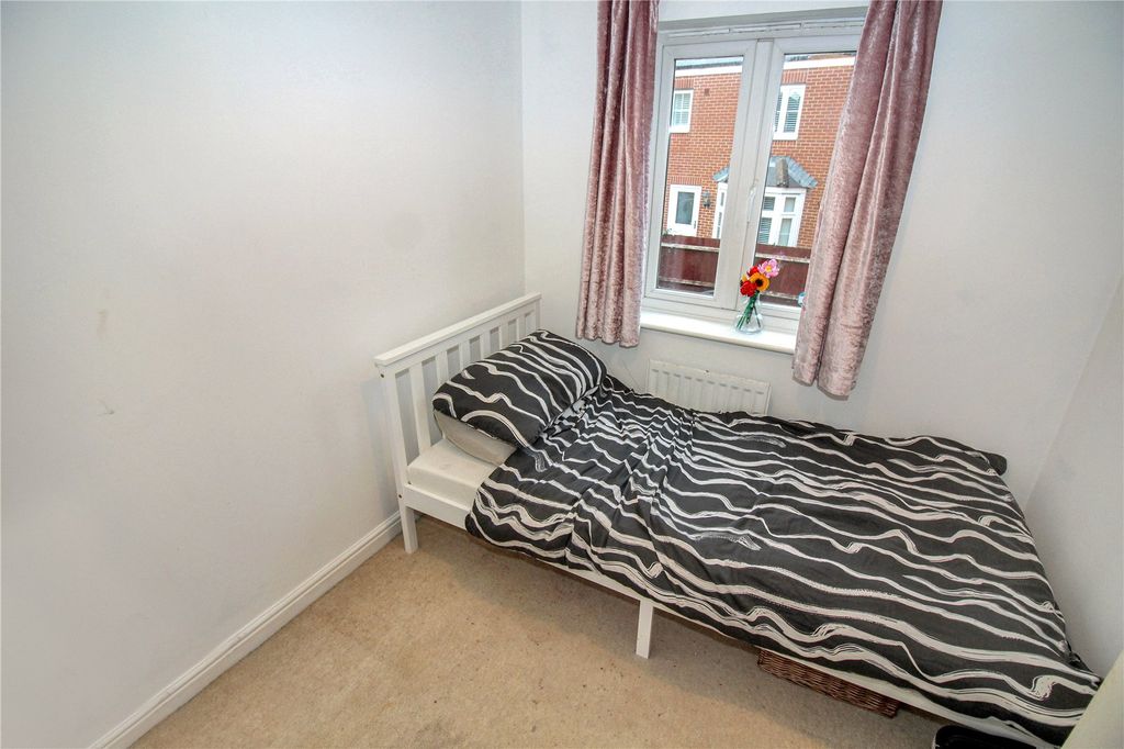 Additional image 13 of 4 bed semi-detached house for saleCharmind Walk, Winterbourne Road, Swindon, Wiltshire SN25