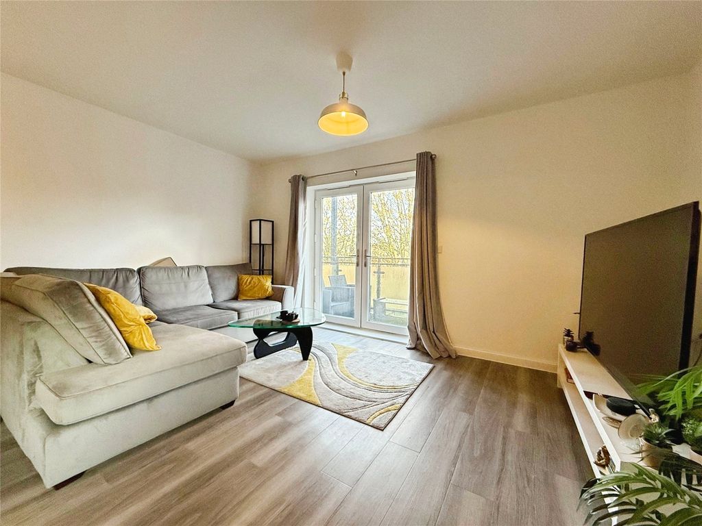 Additional image 11 of 2 bed flat for saleEdrich Grange, Crowthorne, Berkshire RG45