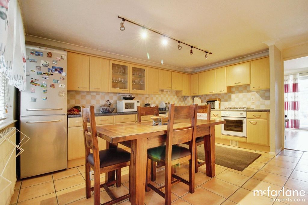 Additional image 2 of 3 bed terraced house for saleEdale Moor, Swindon SN3