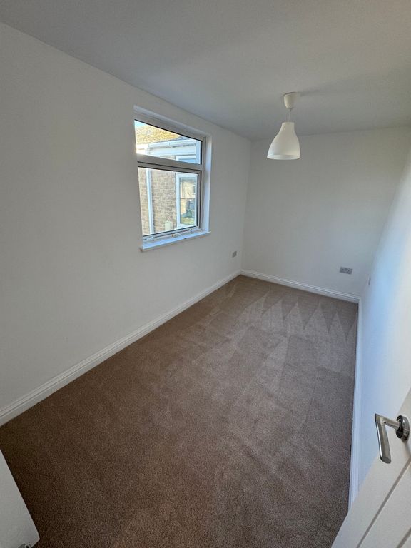 Additional image 4 of 4 bed terraced house for saleHolbeck, Bracknell, Berkshire RG12