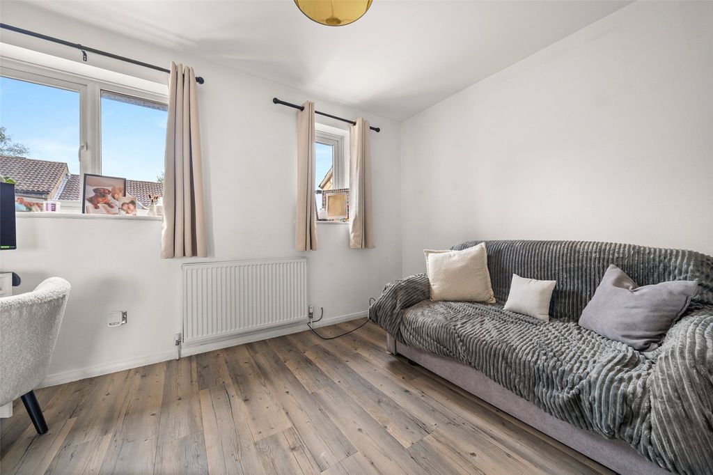 Additional image 9 of 2 bed terraced house for salePewsey Vale, Bracknell, Berkshire RG12