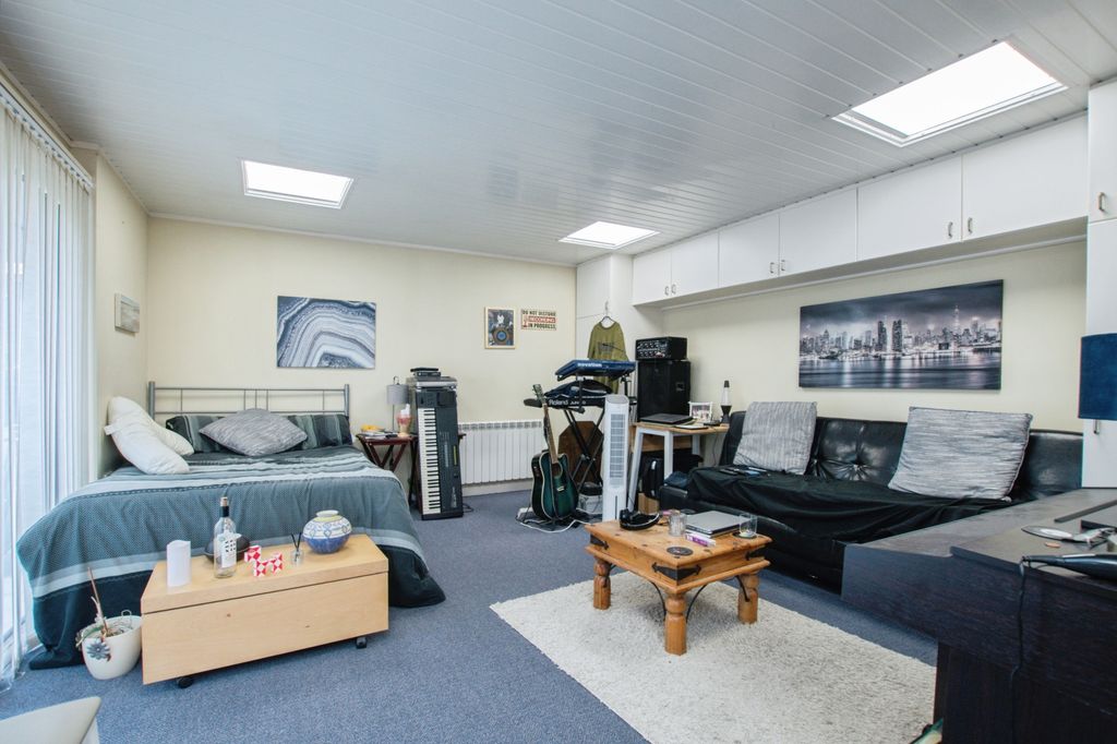 Additional image 17 of 6 bed detached house for saleLyndhurst Road, Salisbury SP5