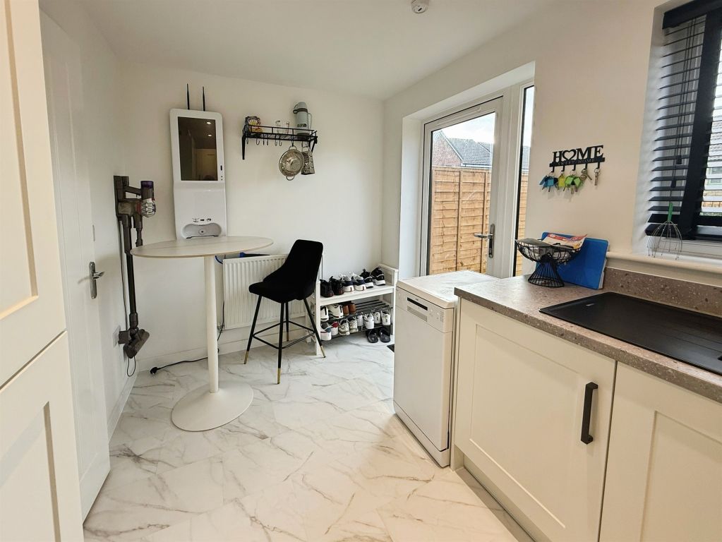 Additional image 7 of 3 bed semi-detached house for saleGrayling Avenue, Swindon SN3