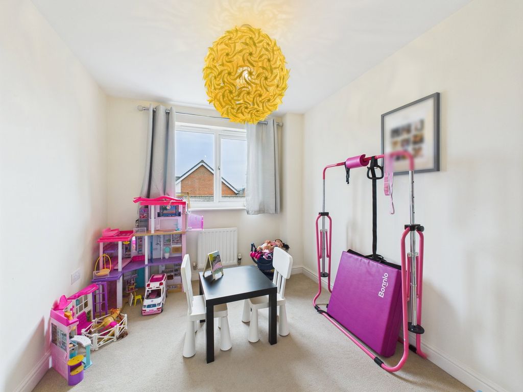 Additional image 9 of 4 bed semi-detached house for saleHastings Drive, Calne, Wiltshire SN11
