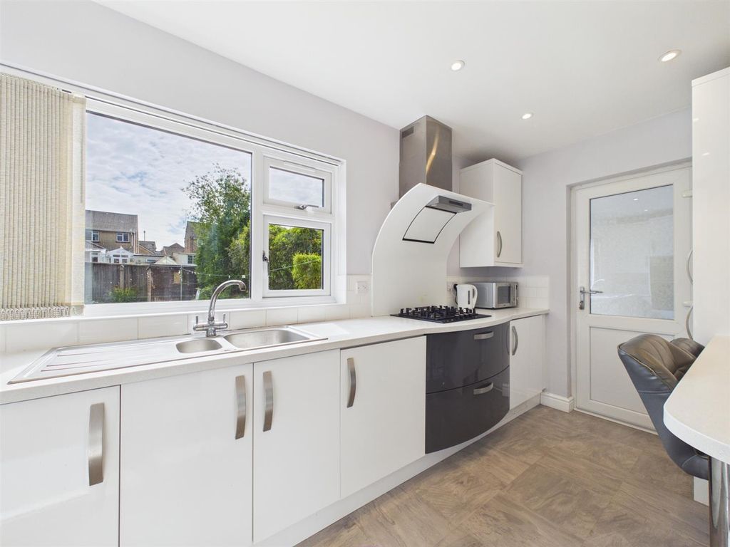 Additional image 4 of 4 bed detached house for saleDownham Mead, Chippenham SN15
