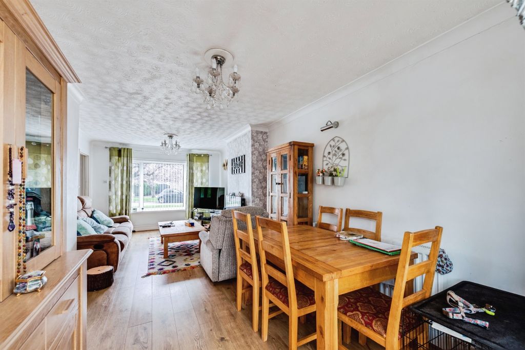 Additional image 6 of 3 bed end terrace house for saleThames Avenue, Swindon SN25