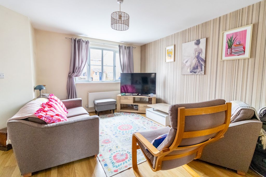 Additional image 5 of 3 bed terraced house for saleOtter Row, Swindon SN3
