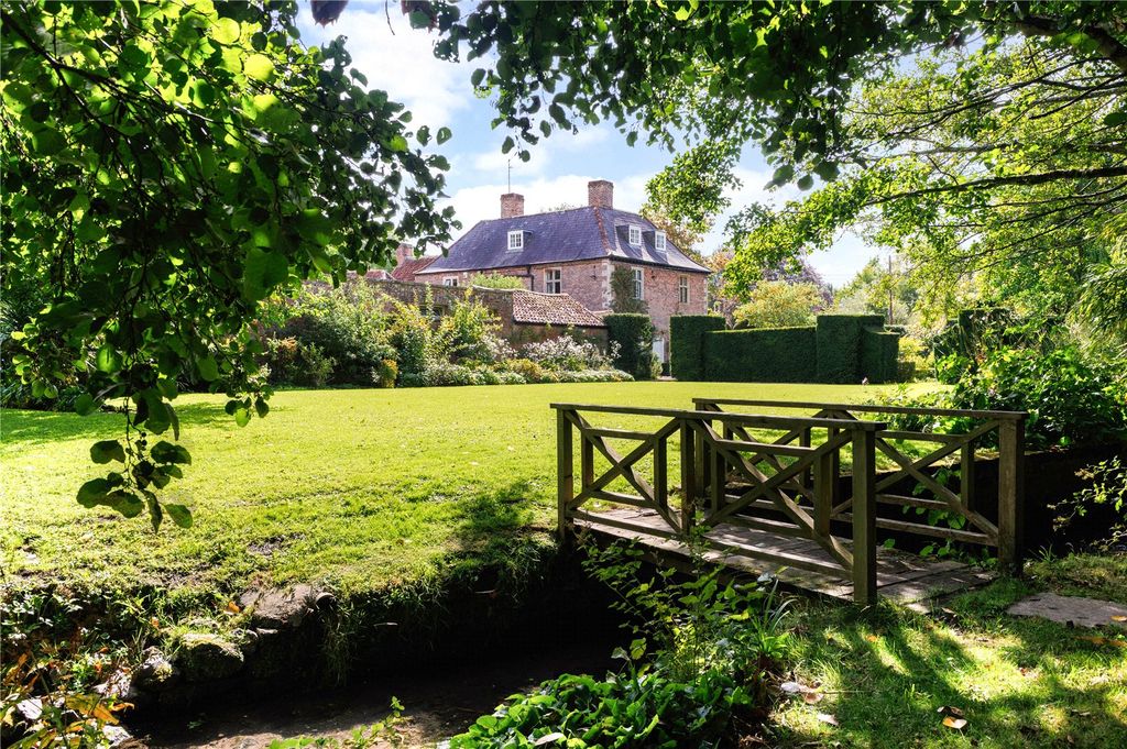 Additional image 21 of 6 bed detached house for saleChurch Street, West Lavington, Devizes, Wiltshire SN10