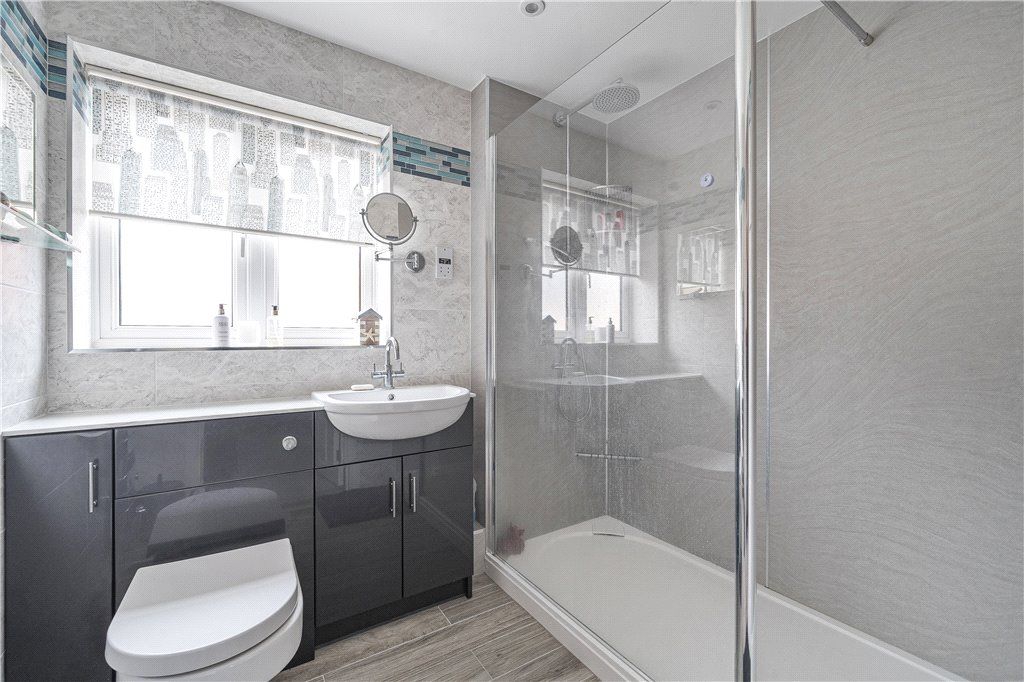 Additional image 6 of 2 bed maisonette for saleThe Robins, Bracknell RG12