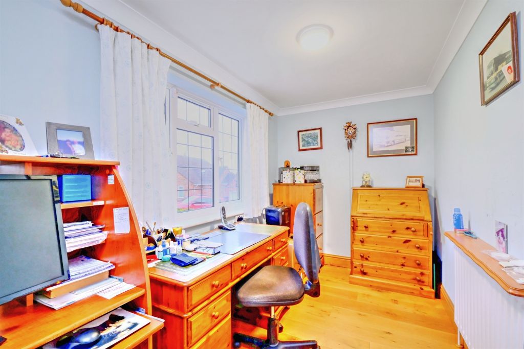 Additional image 8 of 3 bed detached house for saleGlenfield Close, Winterslow, Salisbury SP5