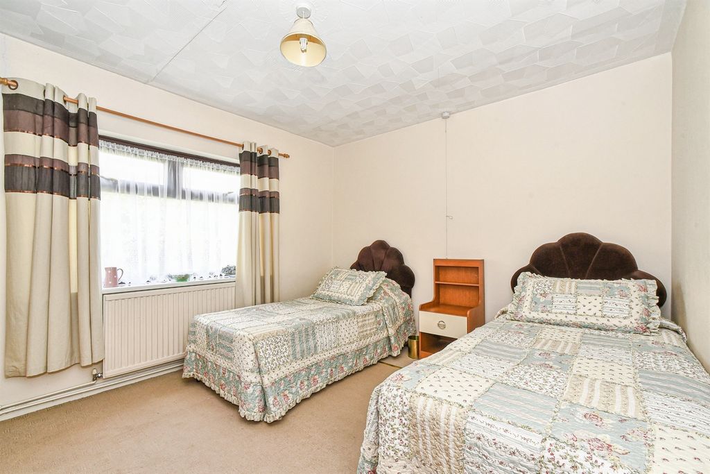 Additional image 8 of 3 bed detached bungalow for saleBelmont Close, Swindon SN3