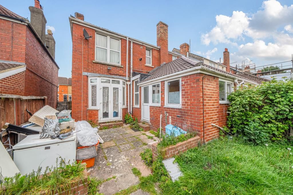 Additional image 12 of 5 bed semi-detached house for saleKingshill Road, Swindon SN1