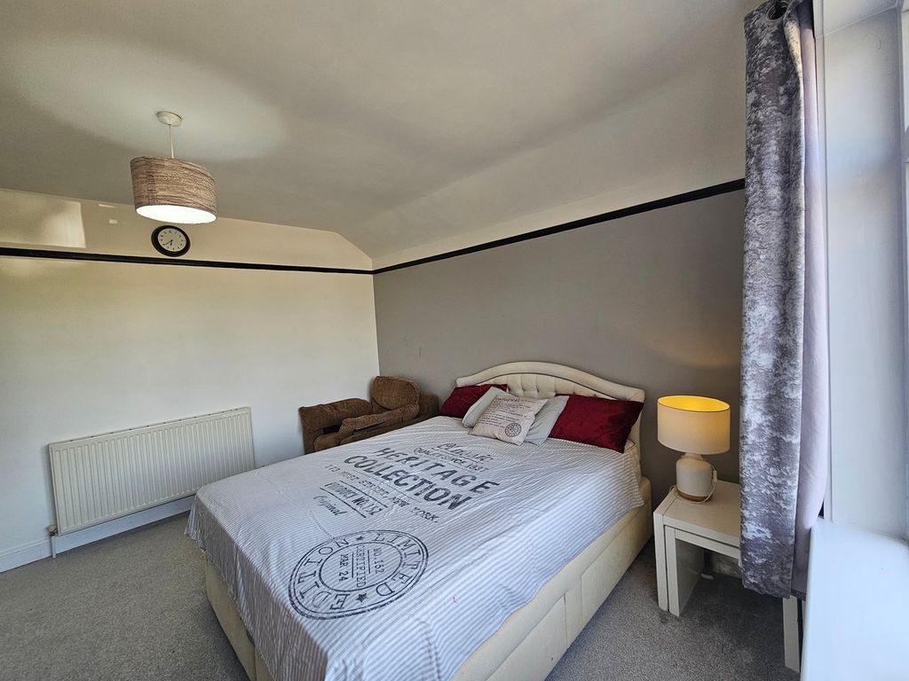Additional image 20 of 4 bed detached house for saleOxford Road, Swindon SN3