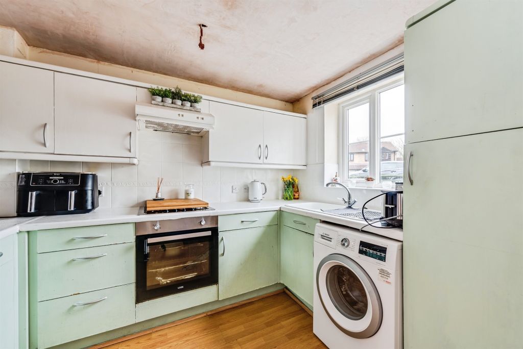 Additional image 4 of 2 bed terraced house for saleHorton Road, Swindon SN2
