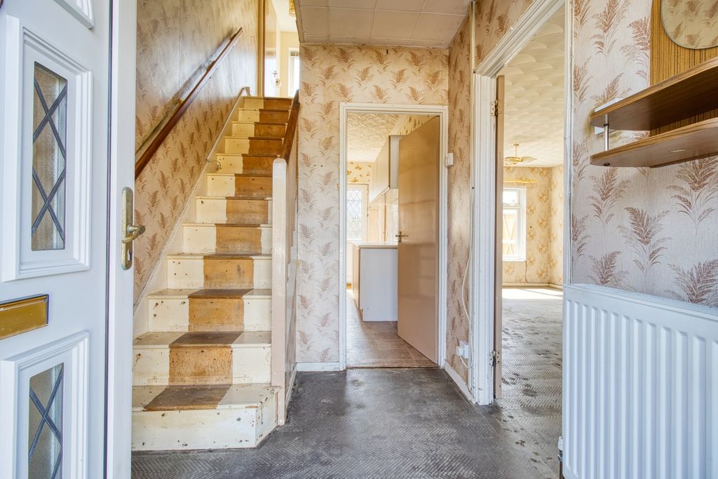 Additional image 5 of 3 bed terraced house for salePakenham Road, Swindon SN3