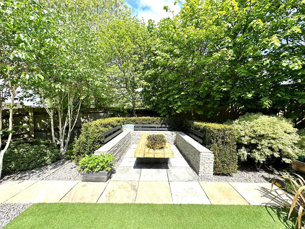 Additional image 14 of 5 bed detached house for saleGosling Close, Wanborough, Swindon SN4