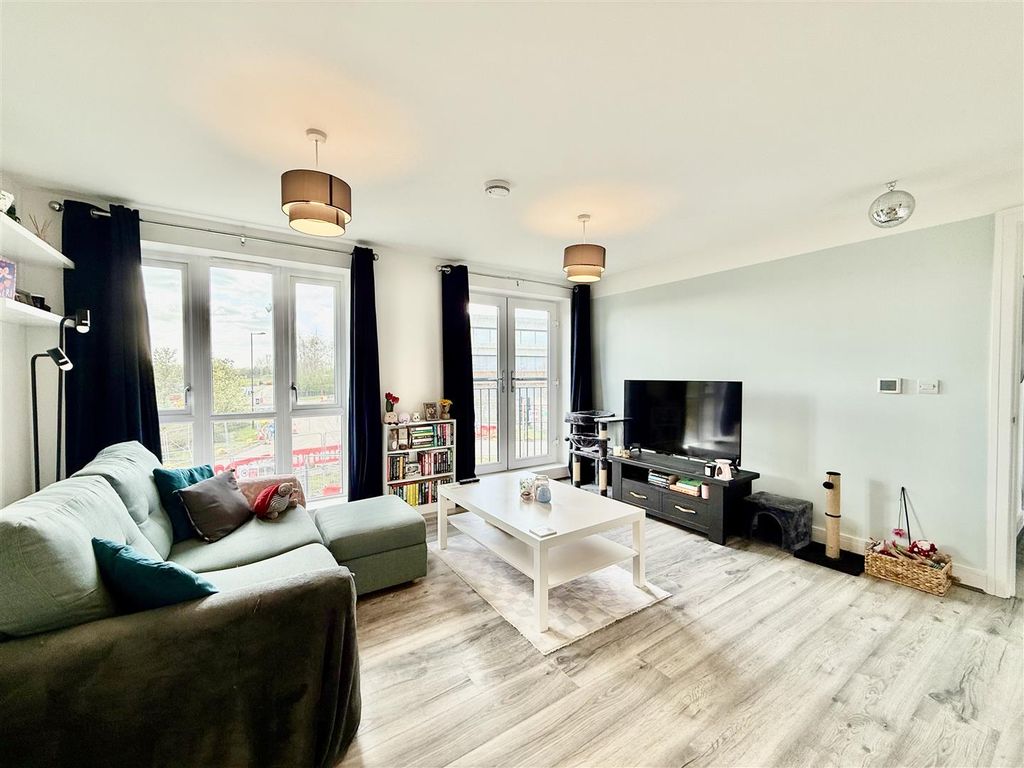 Additional image 6 of 1 bed flat for saleGinner Road, Swindon SN3
