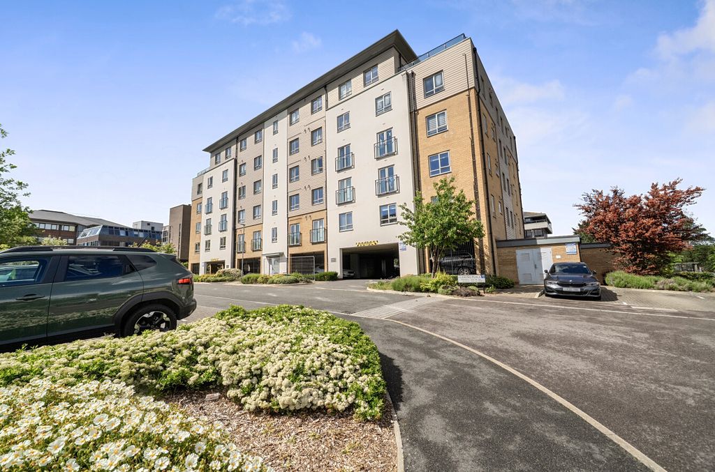 Additional image 18 of 2 bed flat for saleFleming Place, Bracknell RG12