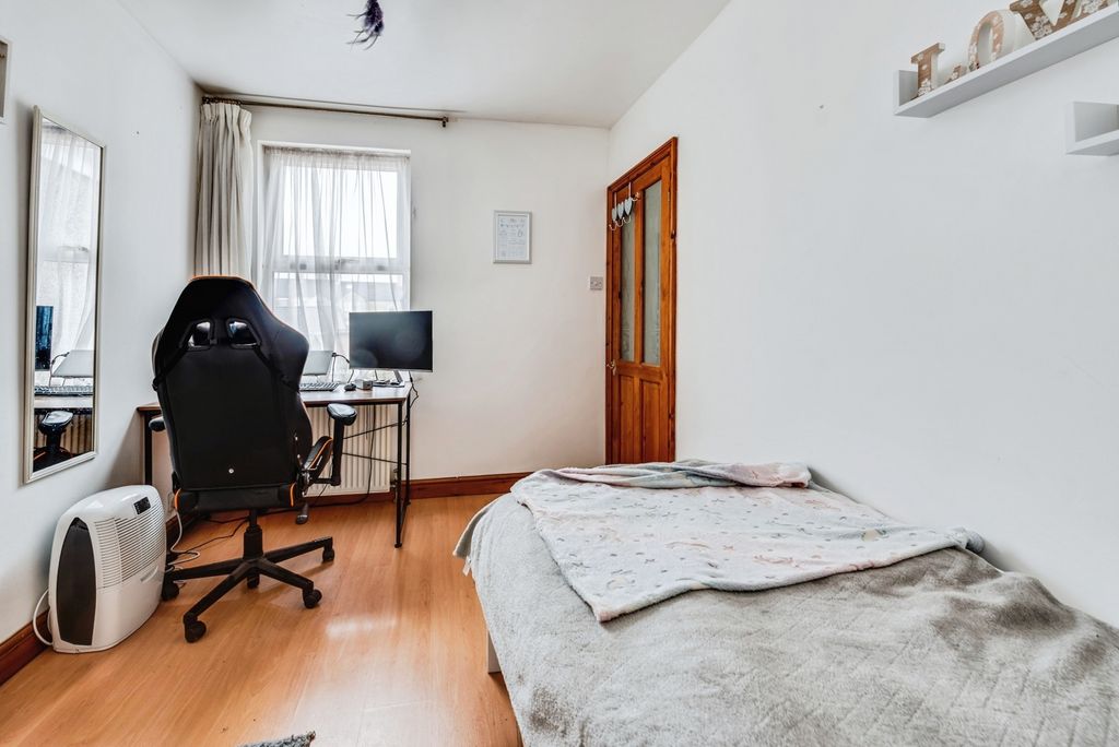 Additional image 17 of 2 bed terraced house for saleLinslade Street, Swindon, Wiltshire SN2