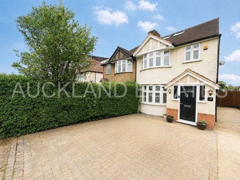 Auckland Road, Potters Bar EN6