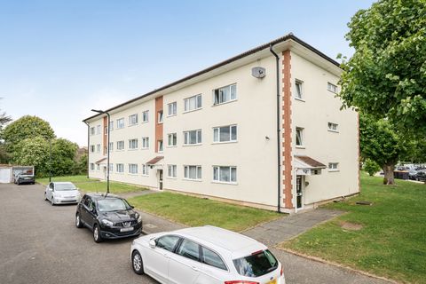 Byron Way, Northolt UB5