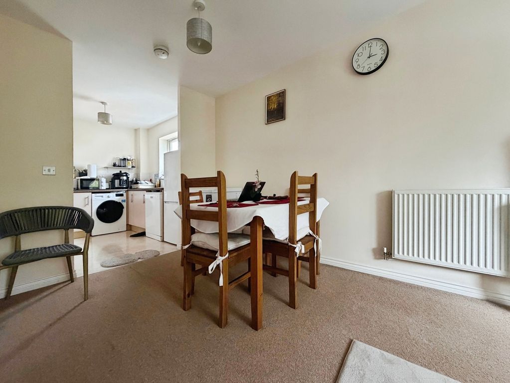 Additional image 4 of 2 bed flat for saleAustin Way, Bracknell RG12
