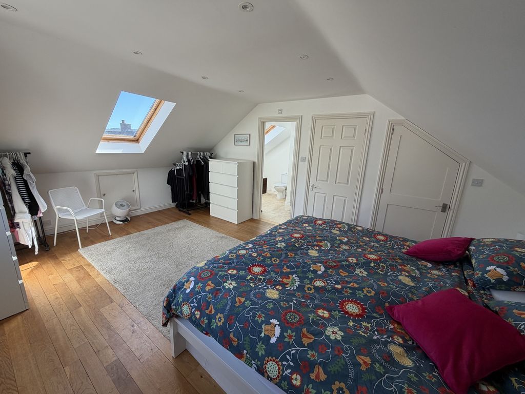 Additional image 11 of 5 bed bungalow for saleEast Gomeldon Road, Gomeldon, Salisbury SP4