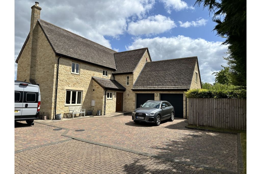5 bed detached house for saleCommon Hill - Cricklade, Swindon SN6
