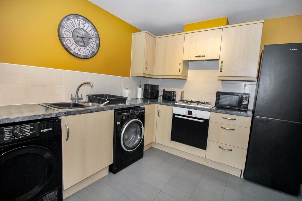 Additional image 8 of 4 bed semi-detached house for saleCharmind Walk, Winterbourne Road, Swindon, Wiltshire SN25