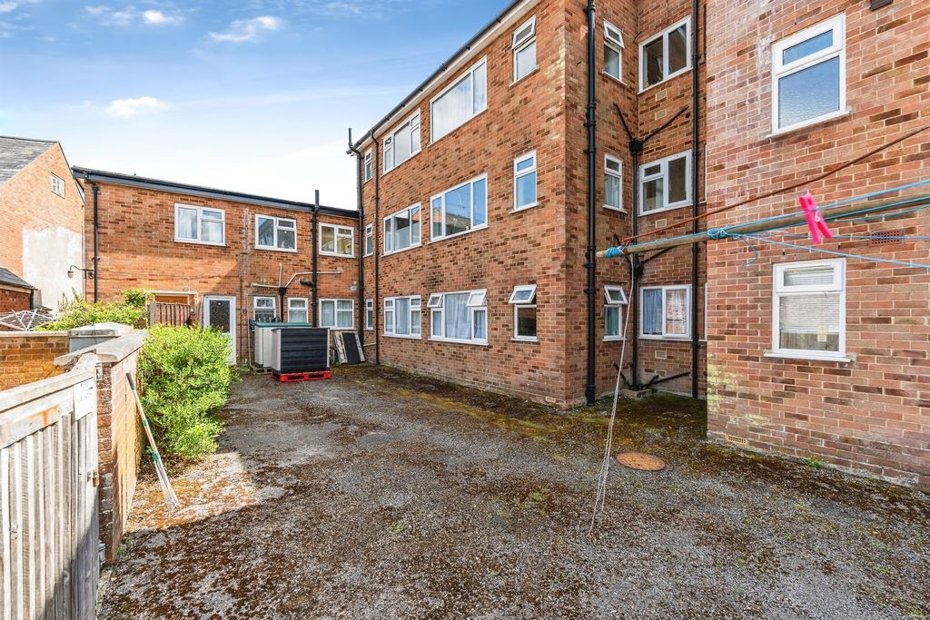 Additional image 19 of 1 bed flat for saleMill Lane, Romsey SO51