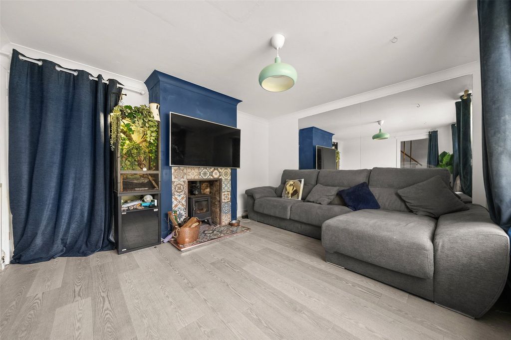 Additional image 3 of 4 bed detached house for saleBullbrook Drive, Bracknell, Berkshire RG12