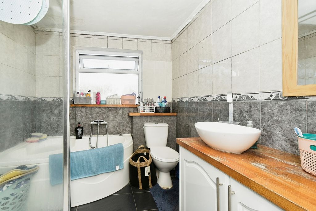 Additional image 13 of 3 bed terraced house for saleMorrison Street, Swindon, Wiltshire SN2