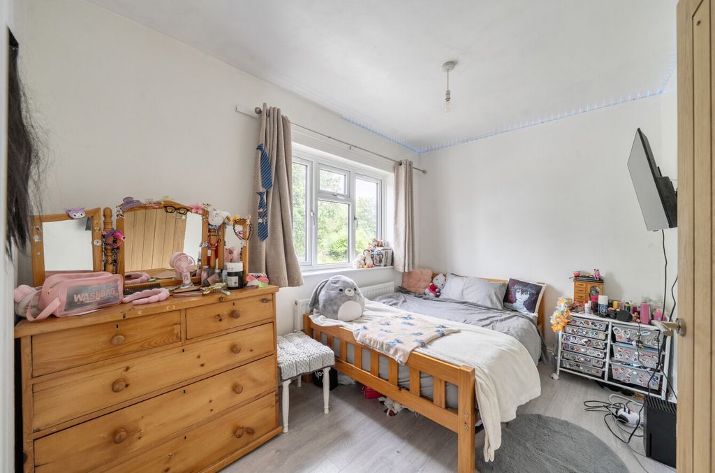 Additional image 14 of 3 bed semi-detached house for saleChurchward Avenue, Swindon, Wiltshire SN2