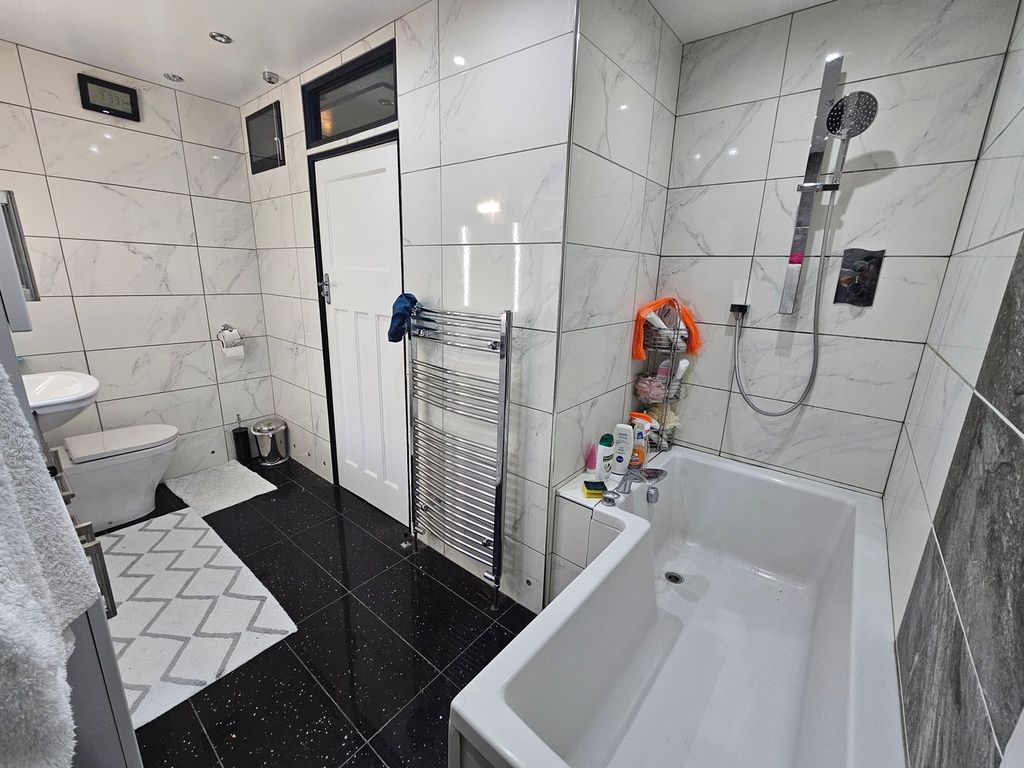 Additional image 22 of 4 bed detached house for saleOxford Road, Swindon SN3