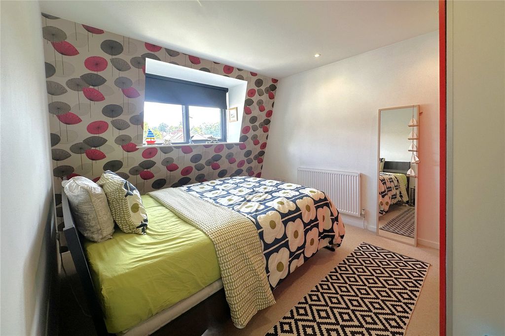 Additional image 2 of 2 bed flat for saleFrimley Road, Camberley, Surrey GU15